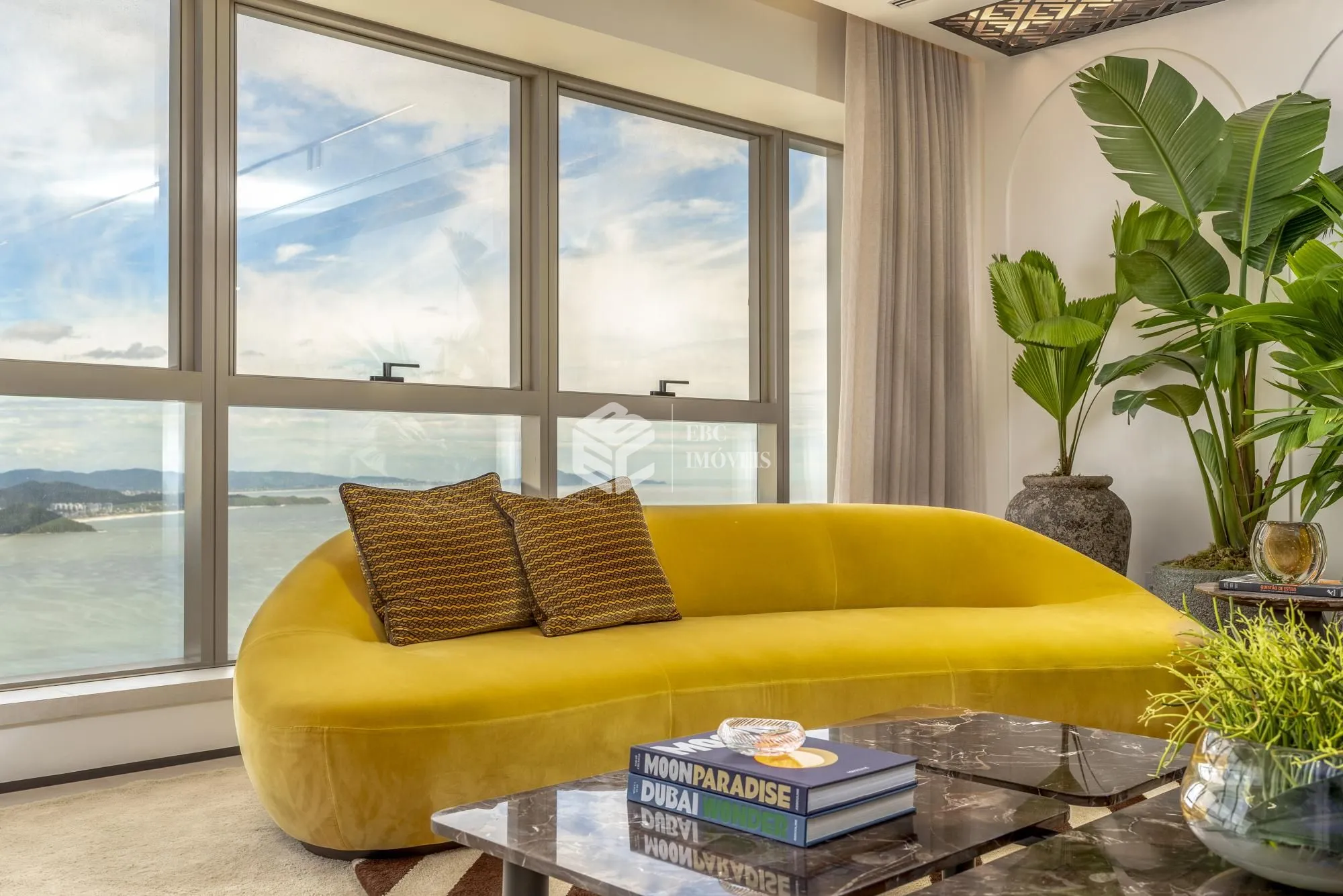 Apartamento com 4 Dormitórios à venda, 261 m² por R$ 16.900.000,00 Apartamento com 4 Dormitórios à venda, 261 m² por R$ 16.900.000,00