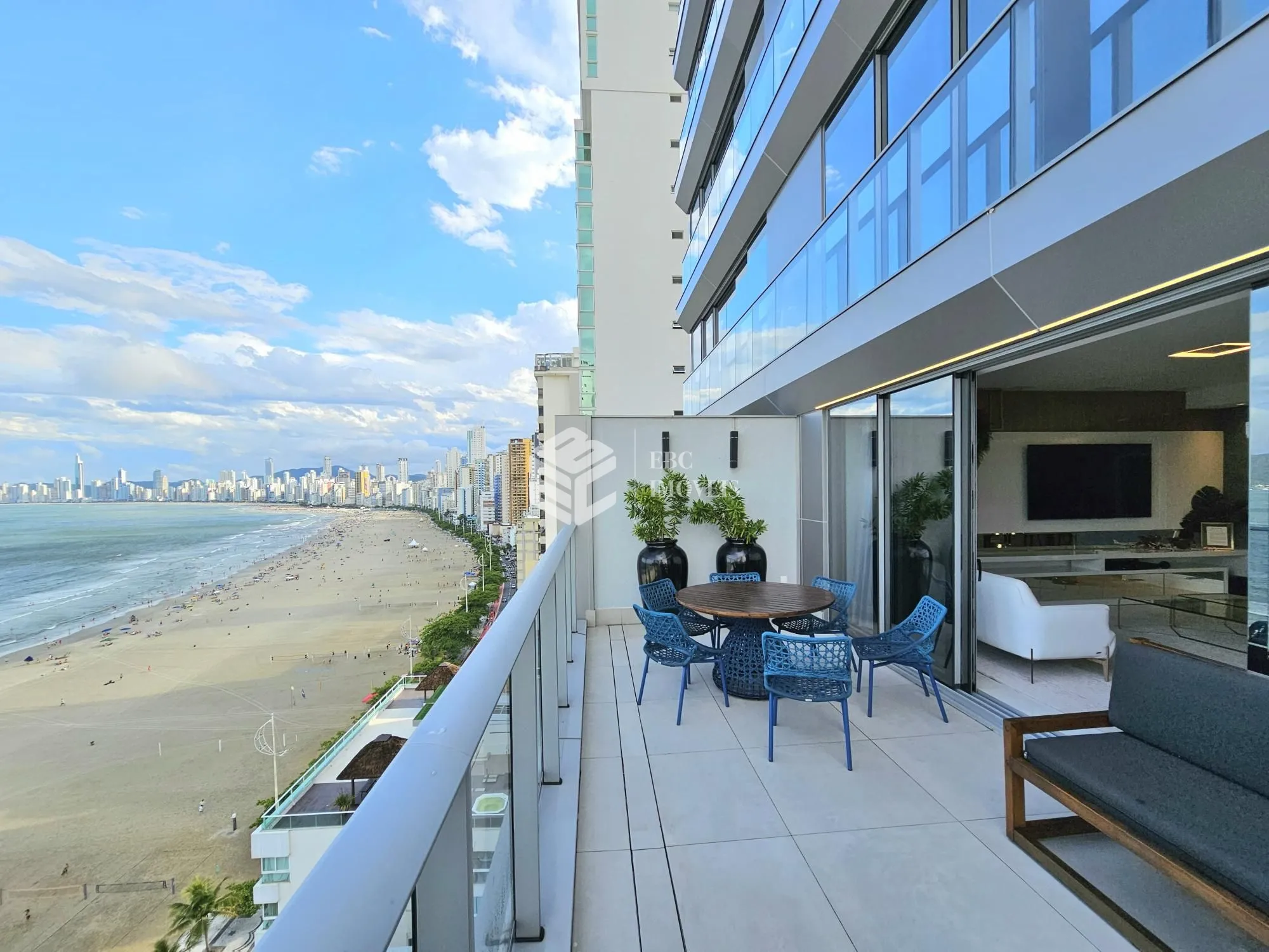 Apartamento à venda  no Centro - Balneário Camboriú, SC. Imóveis
