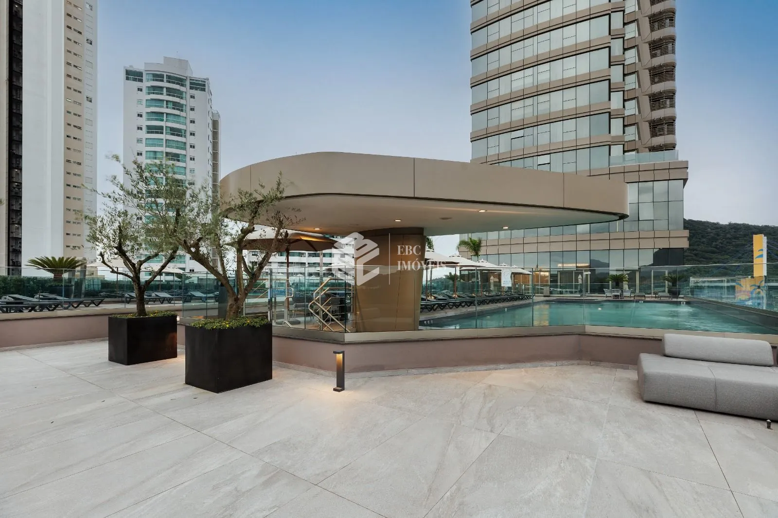 Apartamento com 4 Dormitórios à venda, 261 m² por R$ 9.500.000,00 Apartamento com 4 Dormitórios à venda, 261 m² por R$ 9.500.000,00
