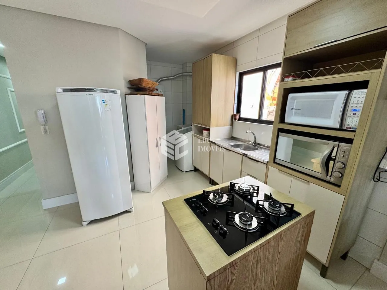 Apartamento com 2 Dormitórios à venda, 78 m² por R$ 948.000,00 Apartamento com 2 Dormitórios à venda, 78 m² por R$ 948.000,00