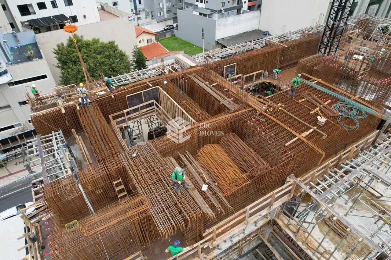 Apartamento com 3 Dormitórios à venda, 127 m² por R$ 2.300.000,00 Apartamento com 3 Dormitórios à venda, 127 m² por R$ 2.300.000,00