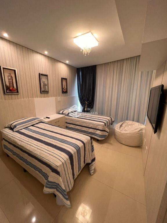 Apartamento, 4 quartos, 226 m² - Foto 12