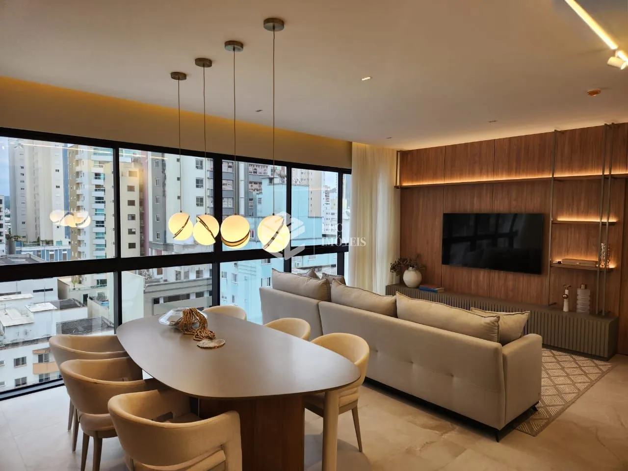 Apartamento à venda  no Centro - Balneário Camboriú, SC. Imóveis