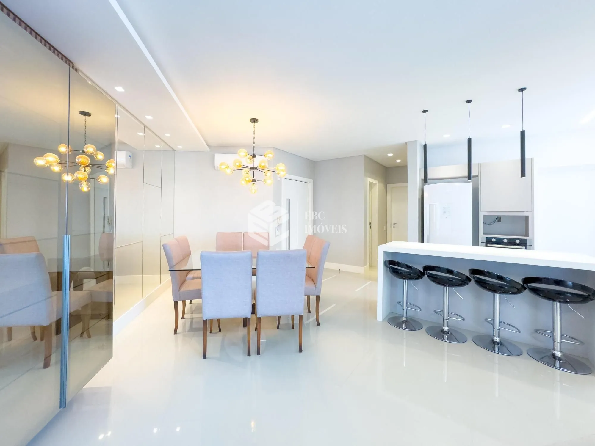 Apartamento com 3 Dormitórios à venda, 129 m² por R$ 2.800.000,00 Apartamento com 3 Dormitórios à venda, 129 m² por R$ 2.800.000,00