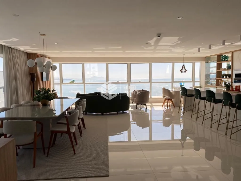 Apartamento com 4 Dormitórios à venda, 300 m² por R$ 18.500.000,00 Apartamento com 4 Dormitórios à venda, 300 m² por R$ 18.500.000,00