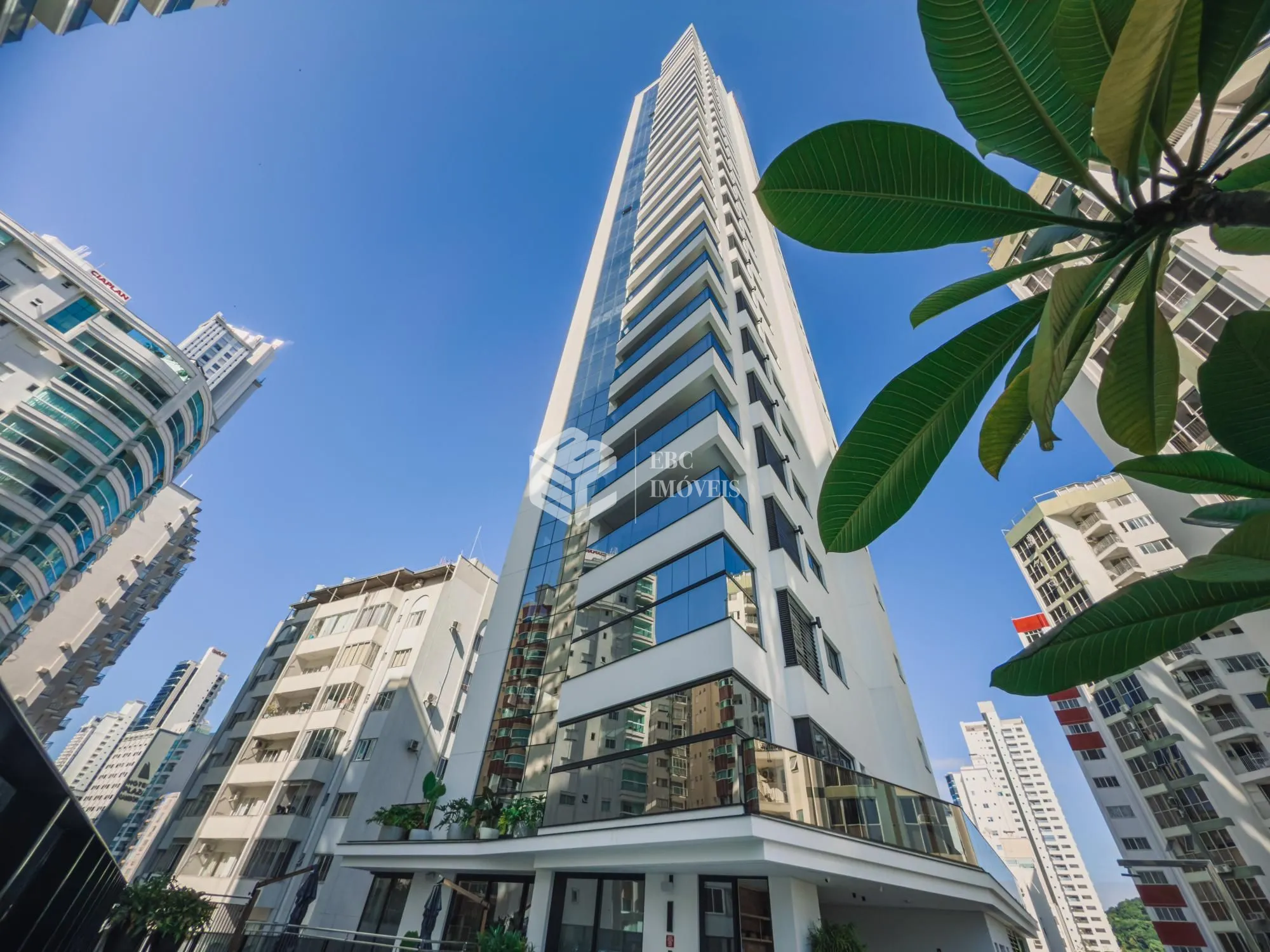 Apartamento à venda  no Centro - Balneário Camboriú, SC. Imóveis