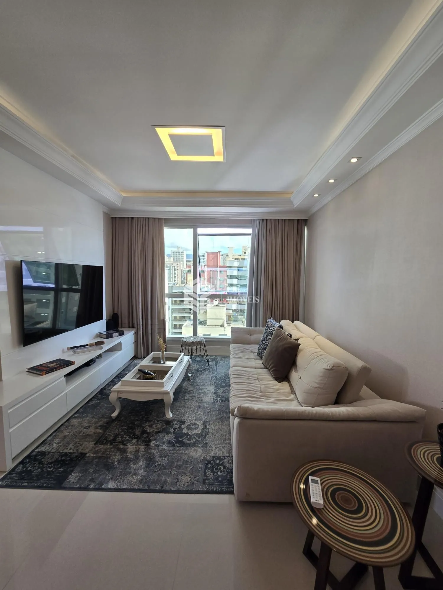 Apartamento à venda  no Meia Praia - Itapema, SC. Imóveis