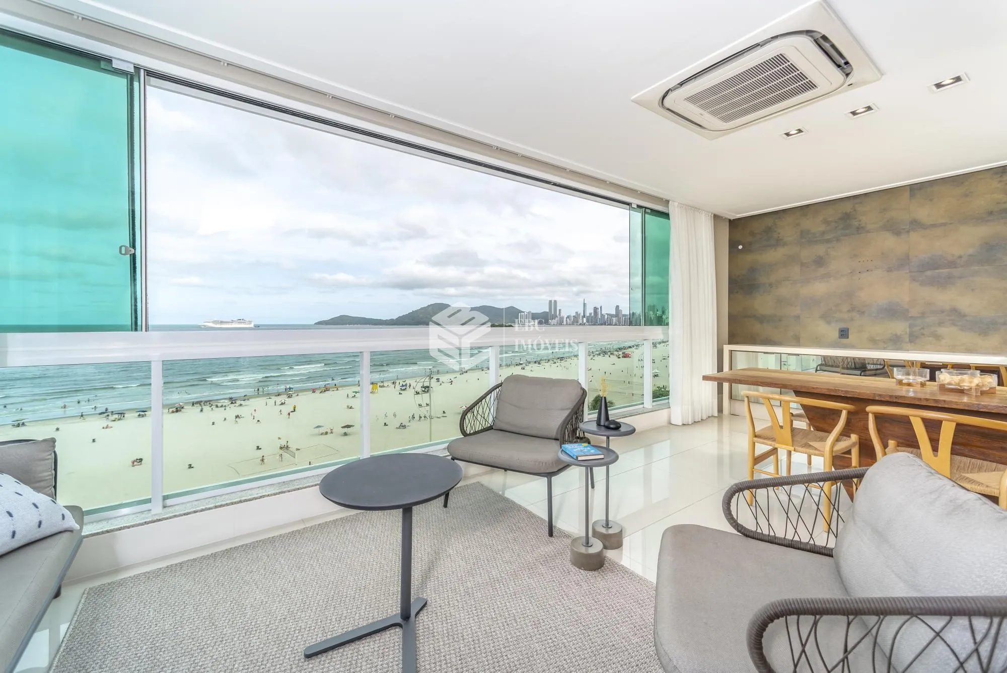 Apartamento com 4 Dormitórios à venda, 315 m² por R$ 13.800.000,00 Apartamento com 4 Dormitórios à venda, 315 m² por R$ 13.800.000,00