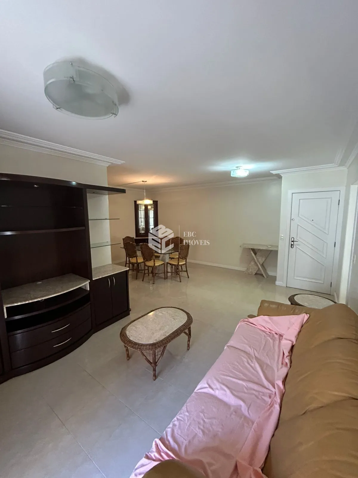 Apartamento com 3 Dormitórios à venda, 108 m² por R$ 2.800.000,00 Apartamento com 3 Dormitórios à venda, 108 m² por R$ 2.800.000,00