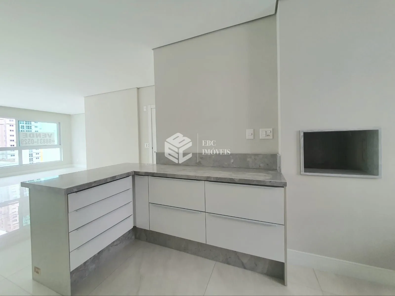 Apartamento com 3 Dormitórios à venda, 120 m² por R$ 2.300.000,00 Apartamento com 3 Dormitórios à venda, 120 m² por R$ 2.300.000,00