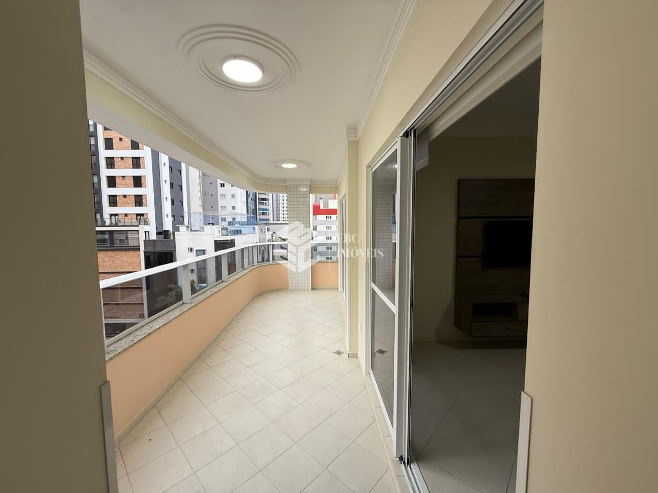 Apartamento à venda  no Centro - Balneário Camboriú, SC. Imóveis