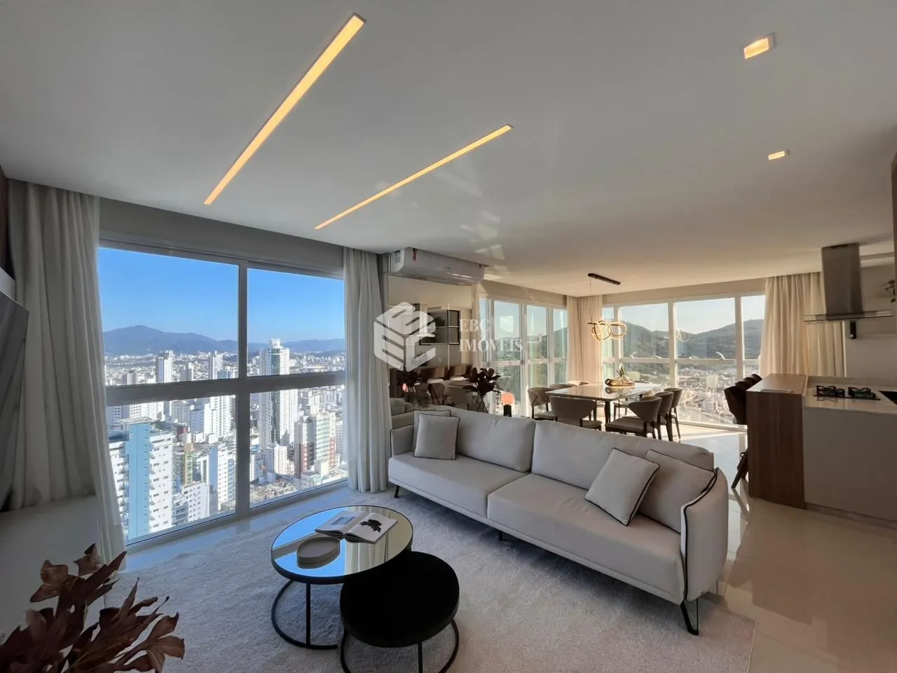 Apartamento à venda  no Centro - Balneário Camboriú, SC. Imóveis
