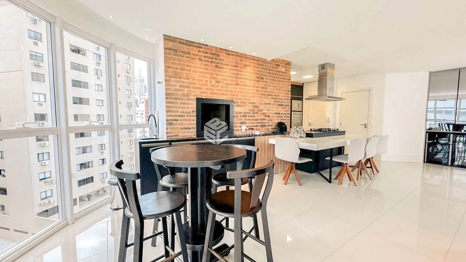 Apartamento à venda  no Centro - Balneário Camboriú, SC. Imóveis