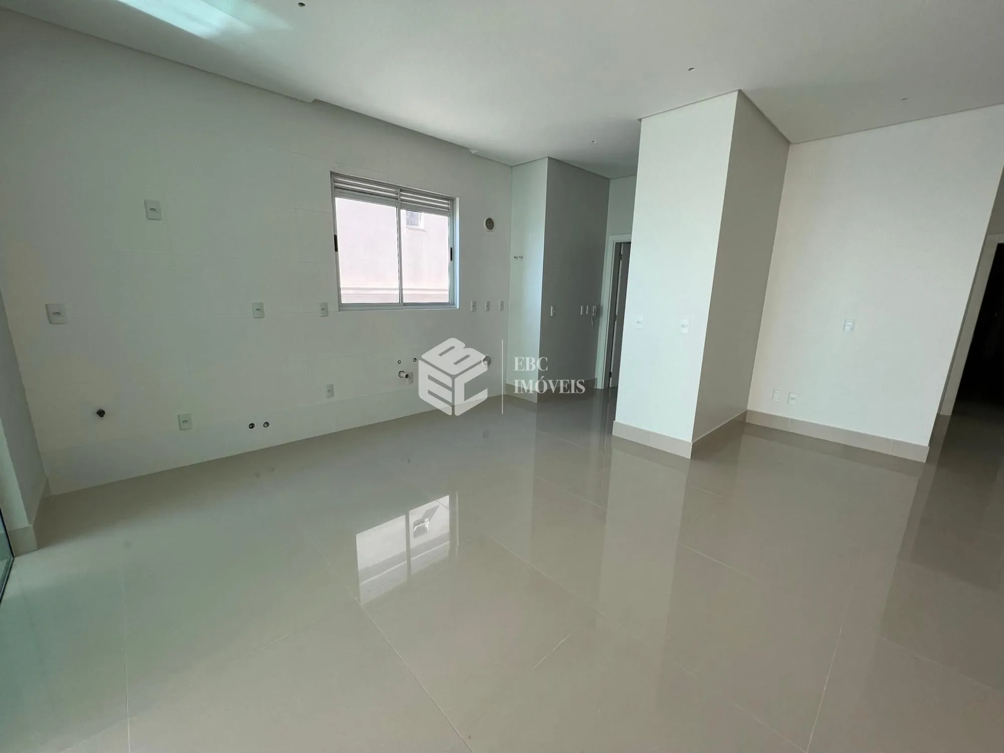 Apartamento com 4 Dormitórios à venda, 240 m² por R$ 6.700.000,00 Apartamento com 4 Dormitórios à venda, 240 m² por R$ 6.700.000,00