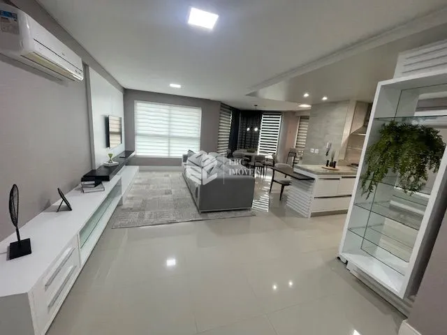 Apartamento com 3 Dormitórios à venda, 136 m² por R$ 2.700.000,00 Apartamento com 3 Dormitórios à venda, 136 m² por R$ 2.700.000,00