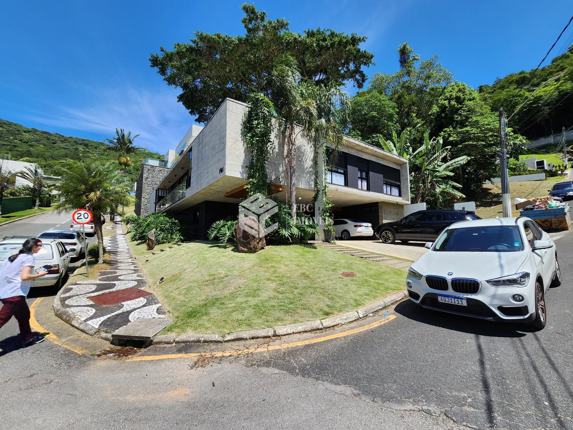Casa em condomínio à venda  no Barra - Balneário Camboriú, SC. Imóveis