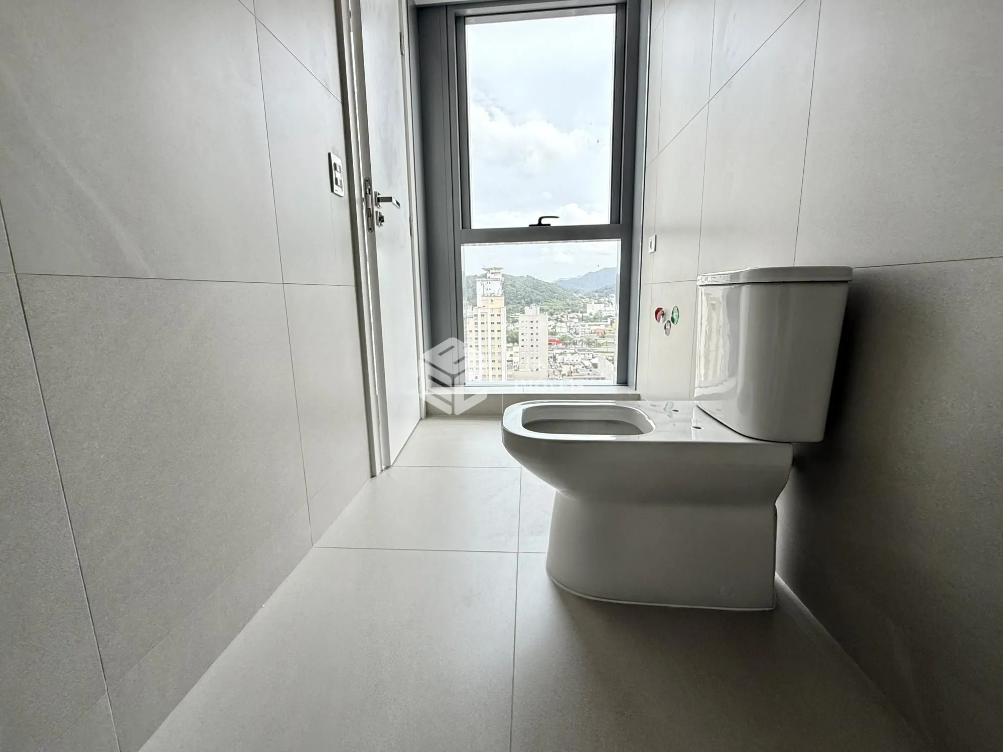 Apartamento com 4 Dormitórios à venda, 171 m² por R$ 5.100.000,00 Apartamento com 4 Dormitórios à venda, 171 m² por R$ 5.100.000,00