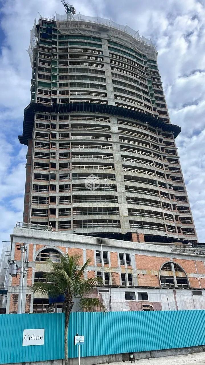 Apartamento à venda  no Canto da Praia - Itapema, SC. Imóveis