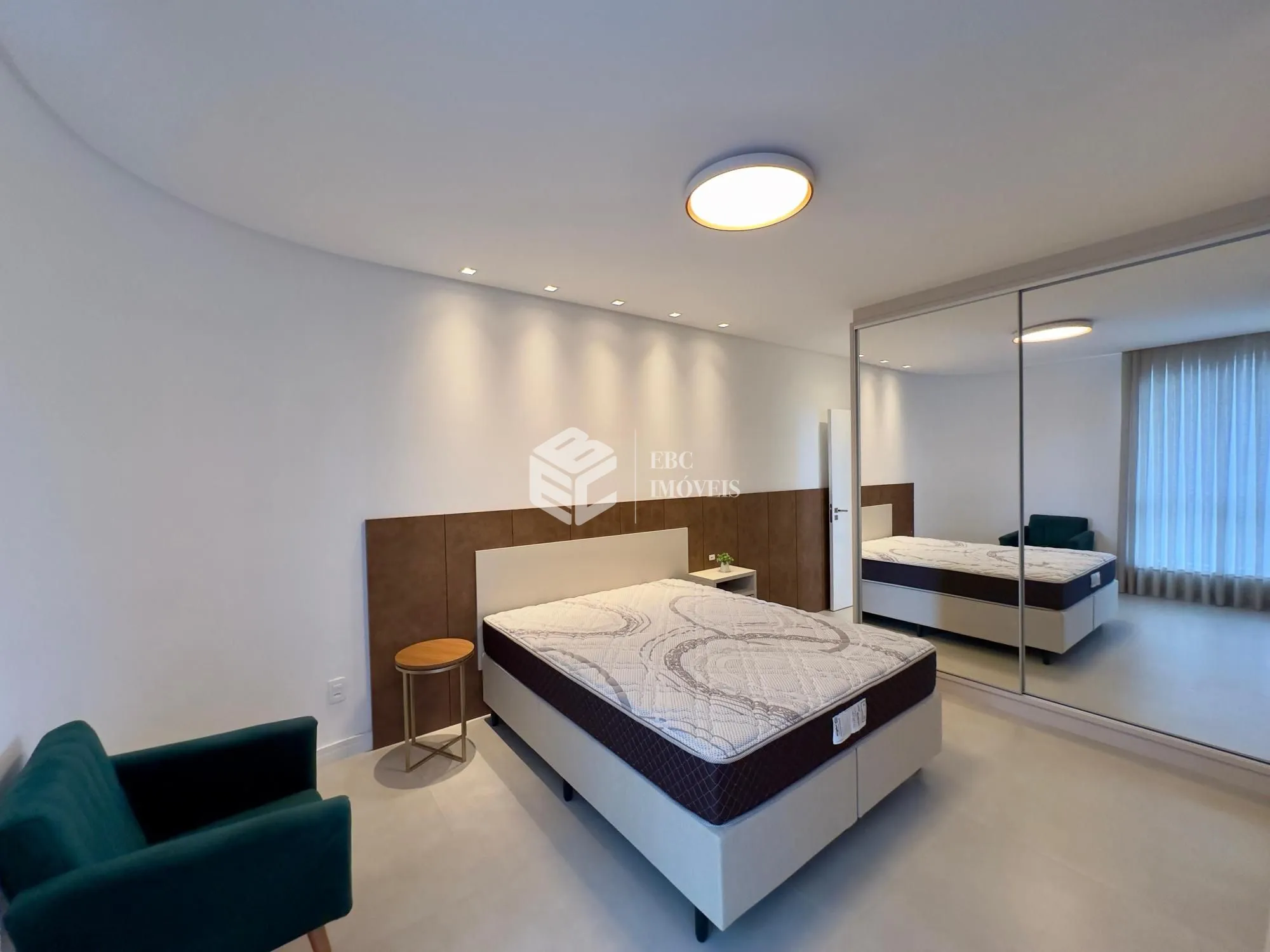 Apartamento com 3 Dormitórios à venda, 129 m² por R$ 2.190.000,00 Apartamento com 3 Dormitórios à venda, 129 m² por R$ 2.190.000,00