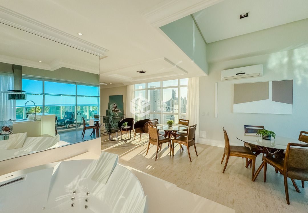 Cobertura, 3 quartos, 273 m² - Foto 41