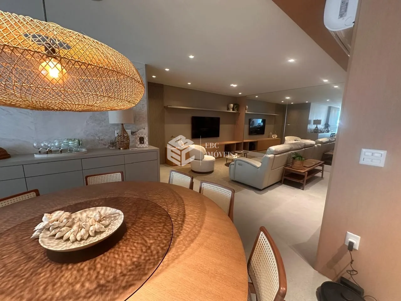 Apartamento com 4 Dormitórios à venda, 180 m² por R$ 6.500.000,00 Apartamento com 4 Dormitórios à venda, 180 m² por R$ 6.500.000,00