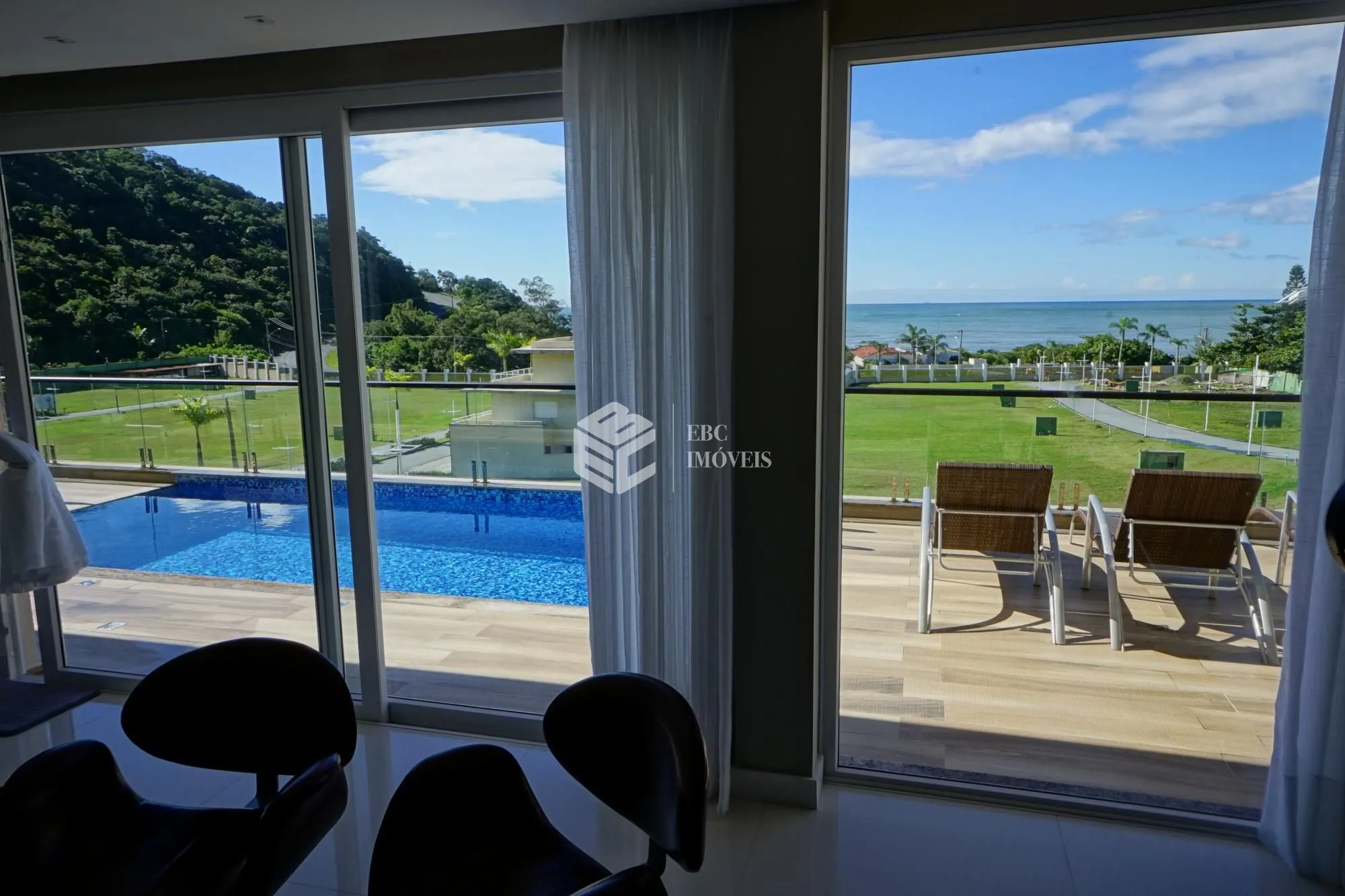 Casa em condomínio com 5 Dormitórios à venda, 554 m² por R$ 7.400.000,00 Casa em condomínio com 5 Dormitórios à venda, 554 m² por R$ 7.400.000,00