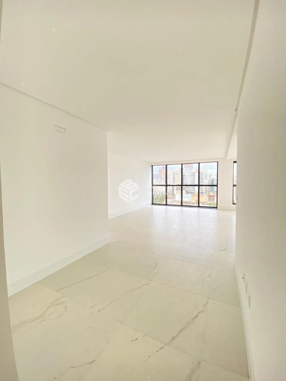 Apartamento com 3 Dormitórios à venda, 124 m² por R$ 2.800.000,00 Apartamento com 3 Dormitórios à venda, 124 m² por R$ 2.800.000,00
