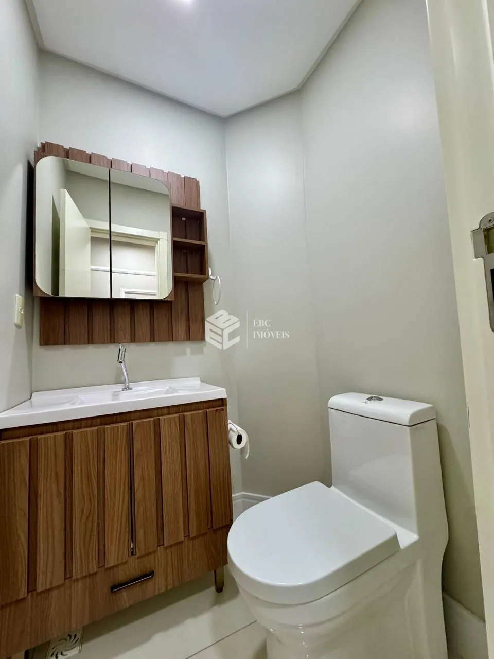 Apartamento com 2 Dormitórios à venda, 78 m² por R$ 948.000,00 Apartamento com 2 Dormitórios à venda, 78 m² por R$ 948.000,00