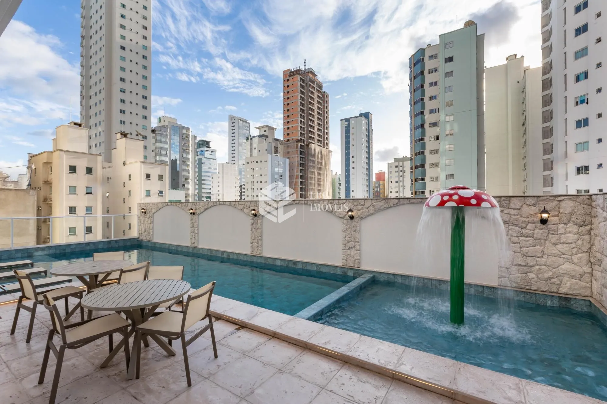 Apartamento com 3 Dormitórios à venda, 131 m² por R$ 3.600.000,00 Apartamento com 3 Dormitórios à venda, 131 m² por R$ 3.600.000,00