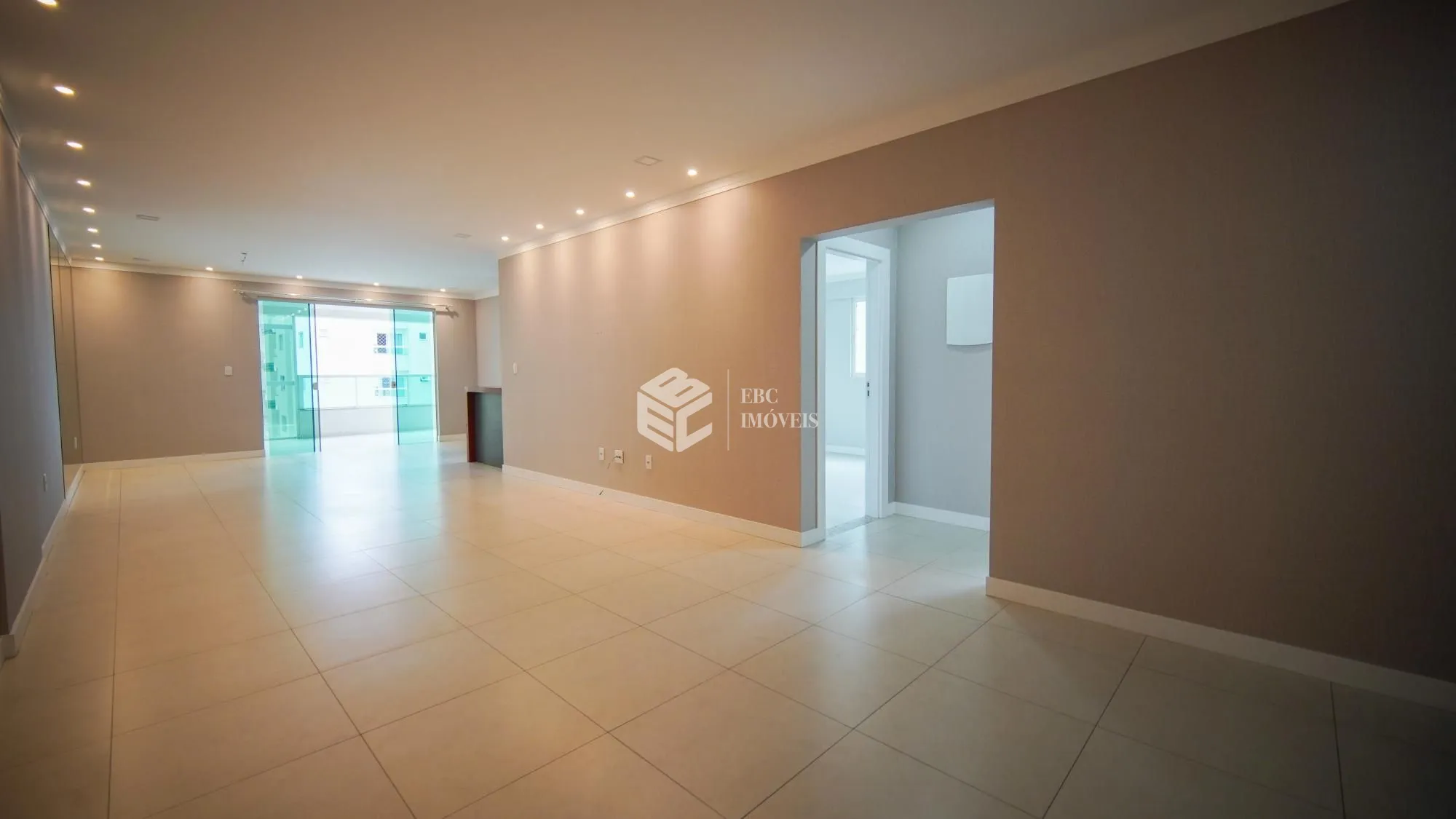 Apartamento com 4 Dormitórios à venda, 175 m² por R$ 2.633.688,00 Apartamento com 4 Dormitórios à venda, 175 m² por R$ 2.633.688,00