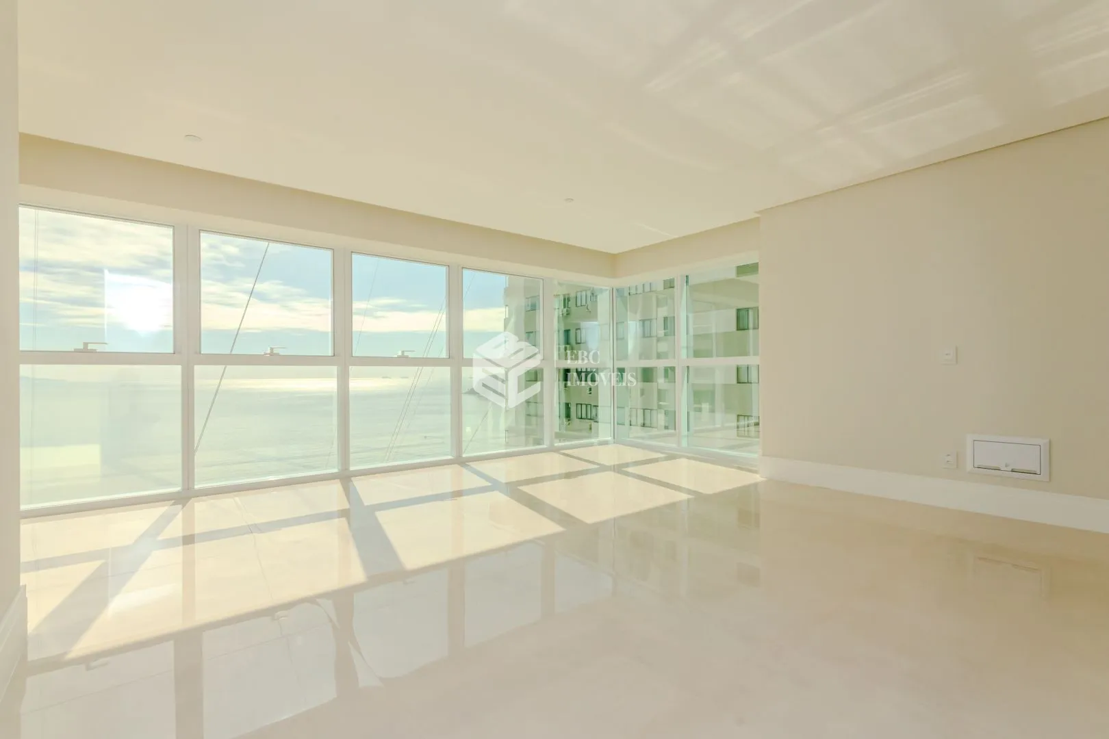 Apartamento com 4 Dormitórios à venda, 194 m² por R$ 11.700.000,00 Apartamento com 4 Dormitórios à venda, 194 m² por R$ 11.700.000,00