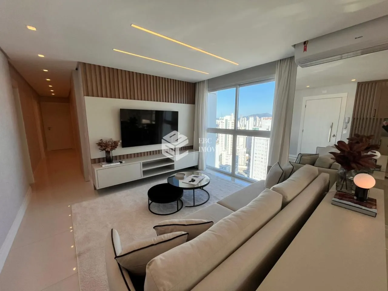Apartamento com 4 Dormitórios à venda, 140 m² por R$ 7.519.000,00 Apartamento com 4 Dormitórios à venda, 140 m² por R$ 7.519.000,00