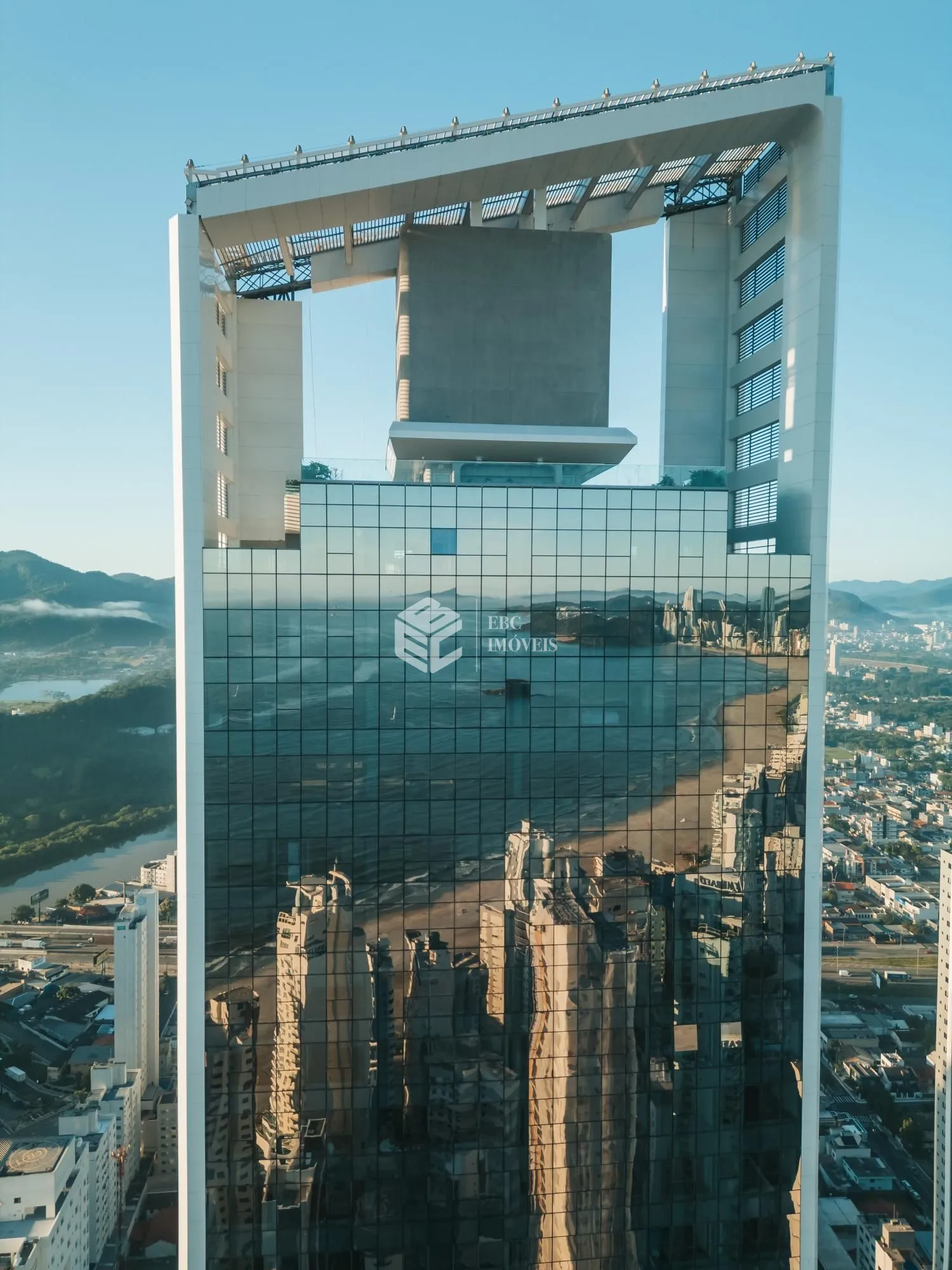 Apartamento à venda  no Centro - Balneário Camboriú, SC. Imóveis