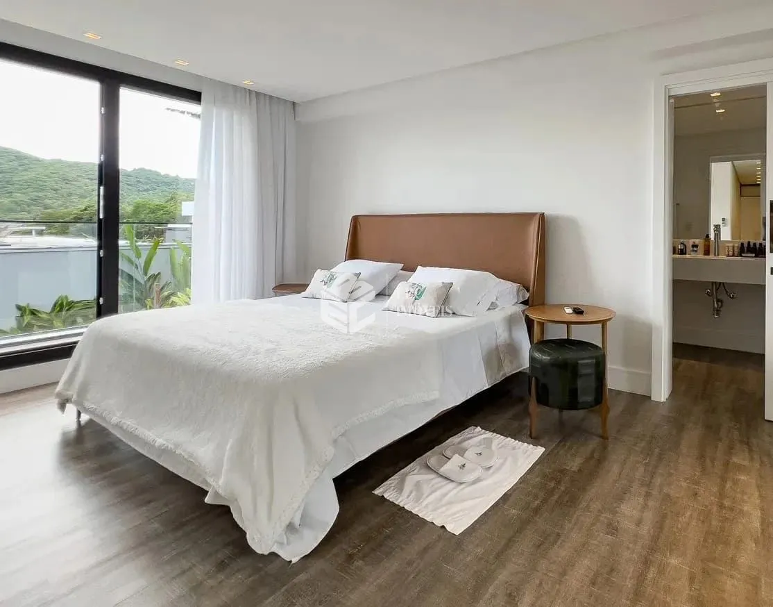 Casa em condomínio com 4 Dormitórios à venda, 408 m² por R$ 7.245.000,00 Casa em condomínio com 4 Dormitórios à venda, 408 m² por R$ 7.245.000,00