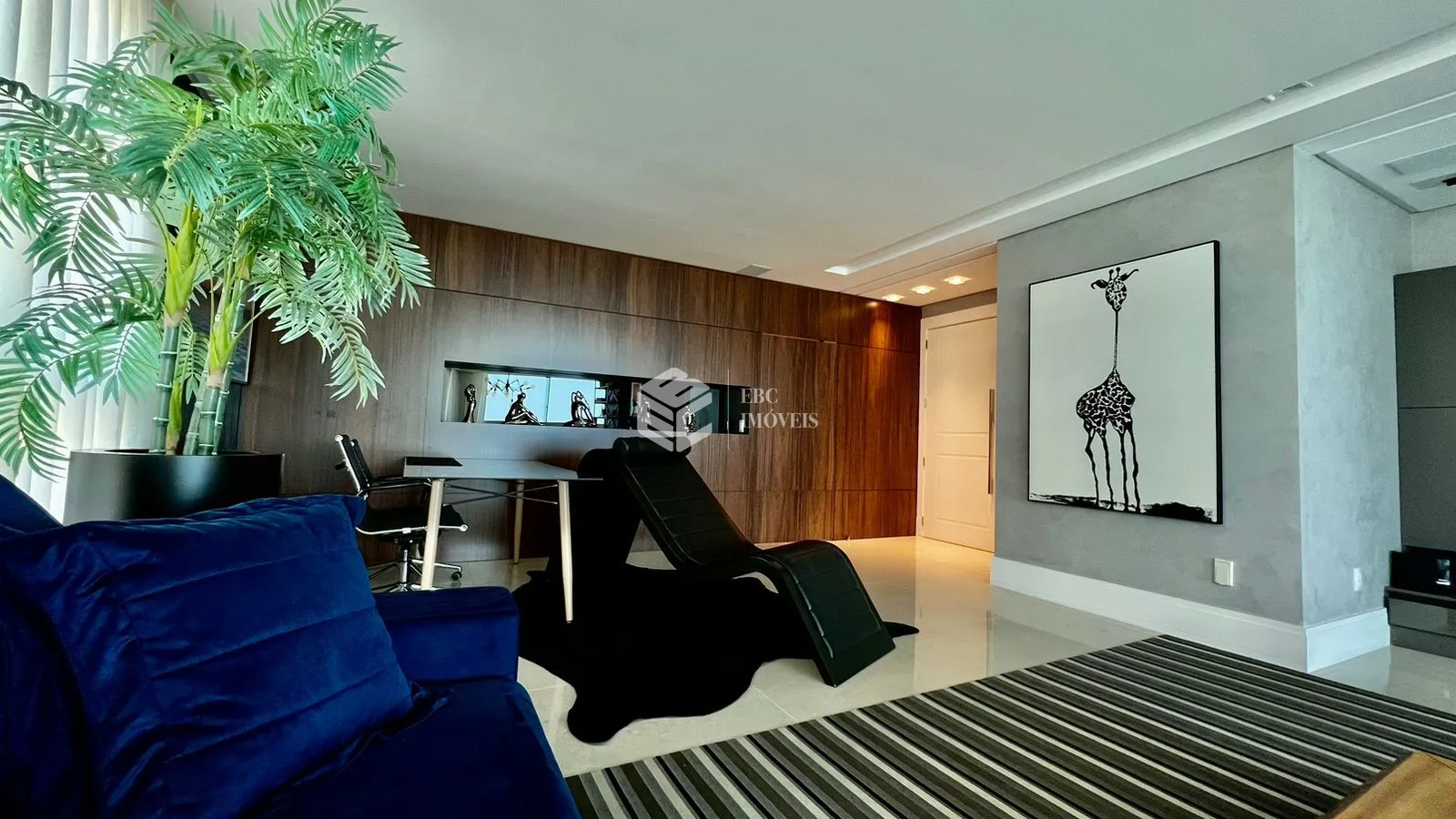 Apartamento com 4 Dormitórios à venda, 242 m² por R$ 12.800.000,00 Apartamento com 4 Dormitórios à venda, 242 m² por R$ 12.800.000,00