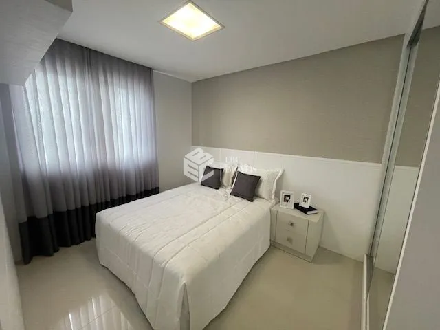 Apartamento com 3 Dormitórios à venda, 136 m² por R$ 2.700.000,00 Apartamento com 3 Dormitórios à venda, 136 m² por R$ 2.700.000,00