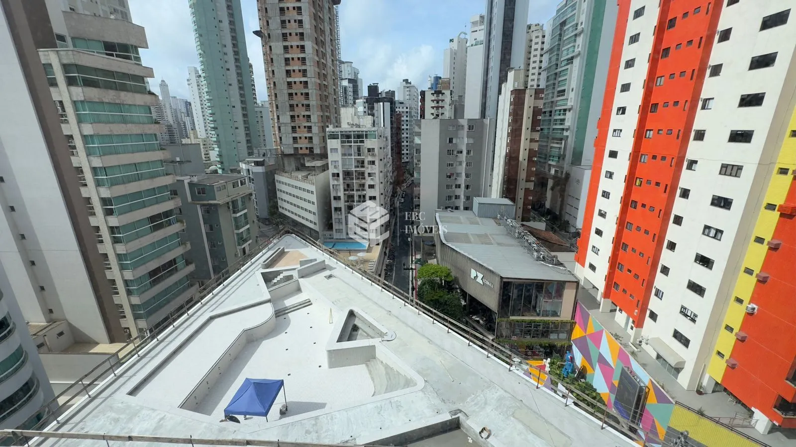 Apartamento com 4 Dormitórios à venda, 171 m² por R$ 4.900.000,00 Apartamento com 4 Dormitórios à venda, 171 m² por R$ 4.900.000,00