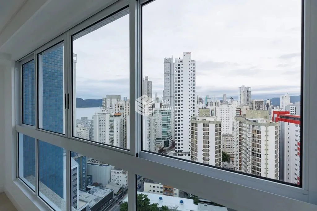 Apartamento com 2 Dormitórios à venda, 252 m² por R$ 3.995.000,00 Apartamento com 2 Dormitórios à venda, 252 m² por R$ 3.995.000,00