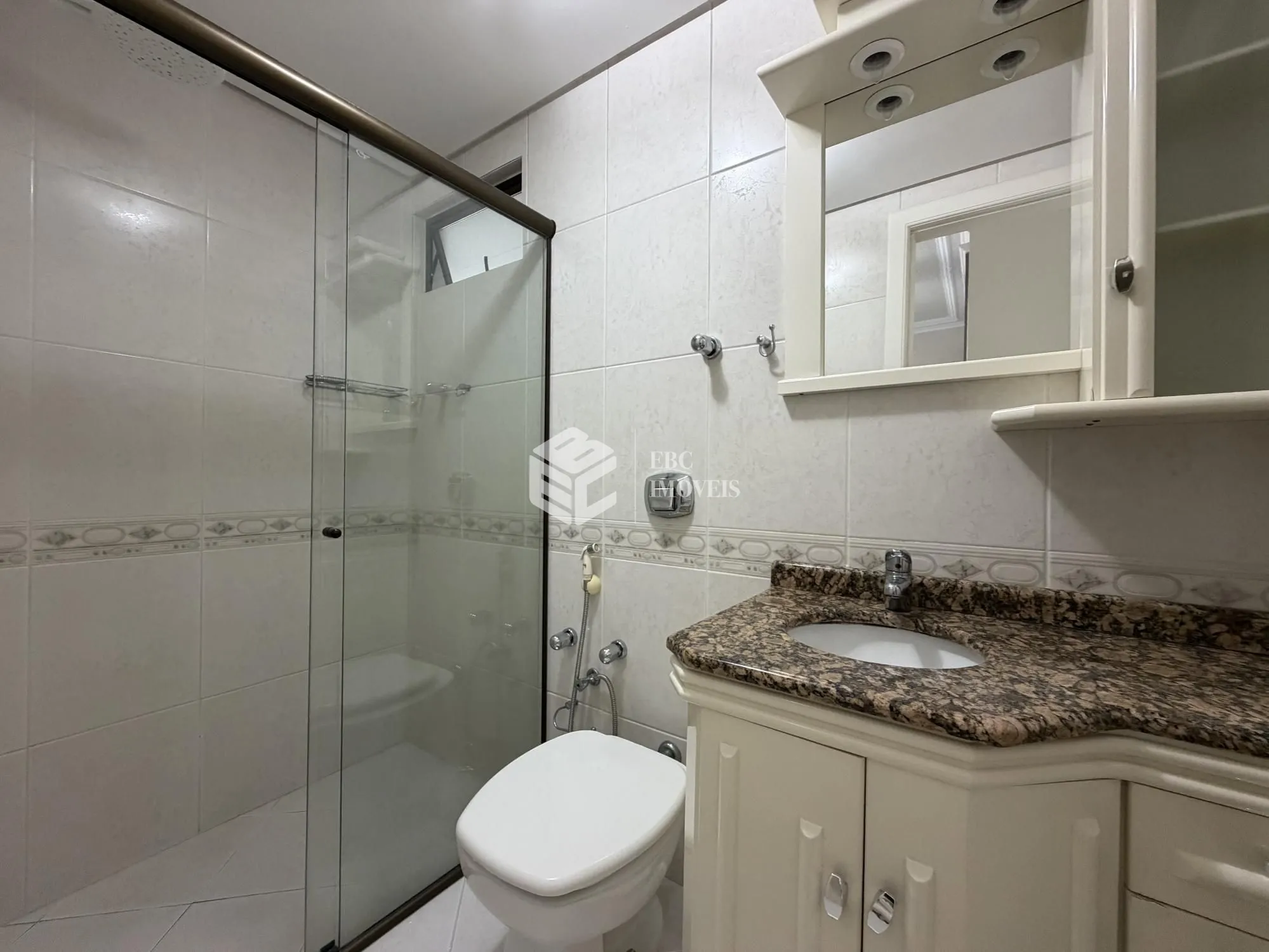 Apartamento com 3 Dormitórios à venda, 108 m² por R$ 2.490.000,00 Apartamento com 3 Dormitórios à venda, 108 m² por R$ 2.490.000,00
