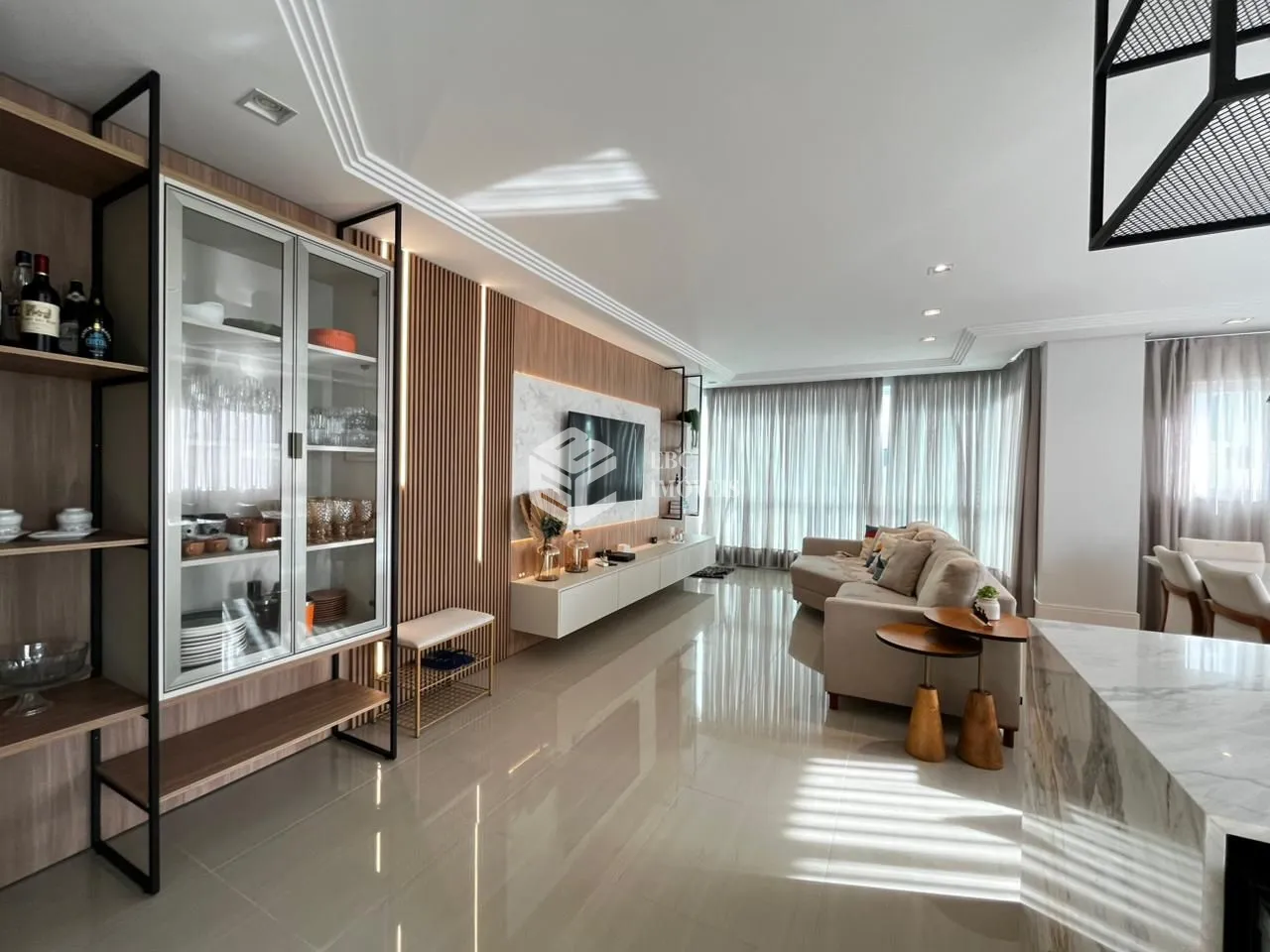 Apartamento à venda  no Centro - Balneário Camboriú, SC. Imóveis