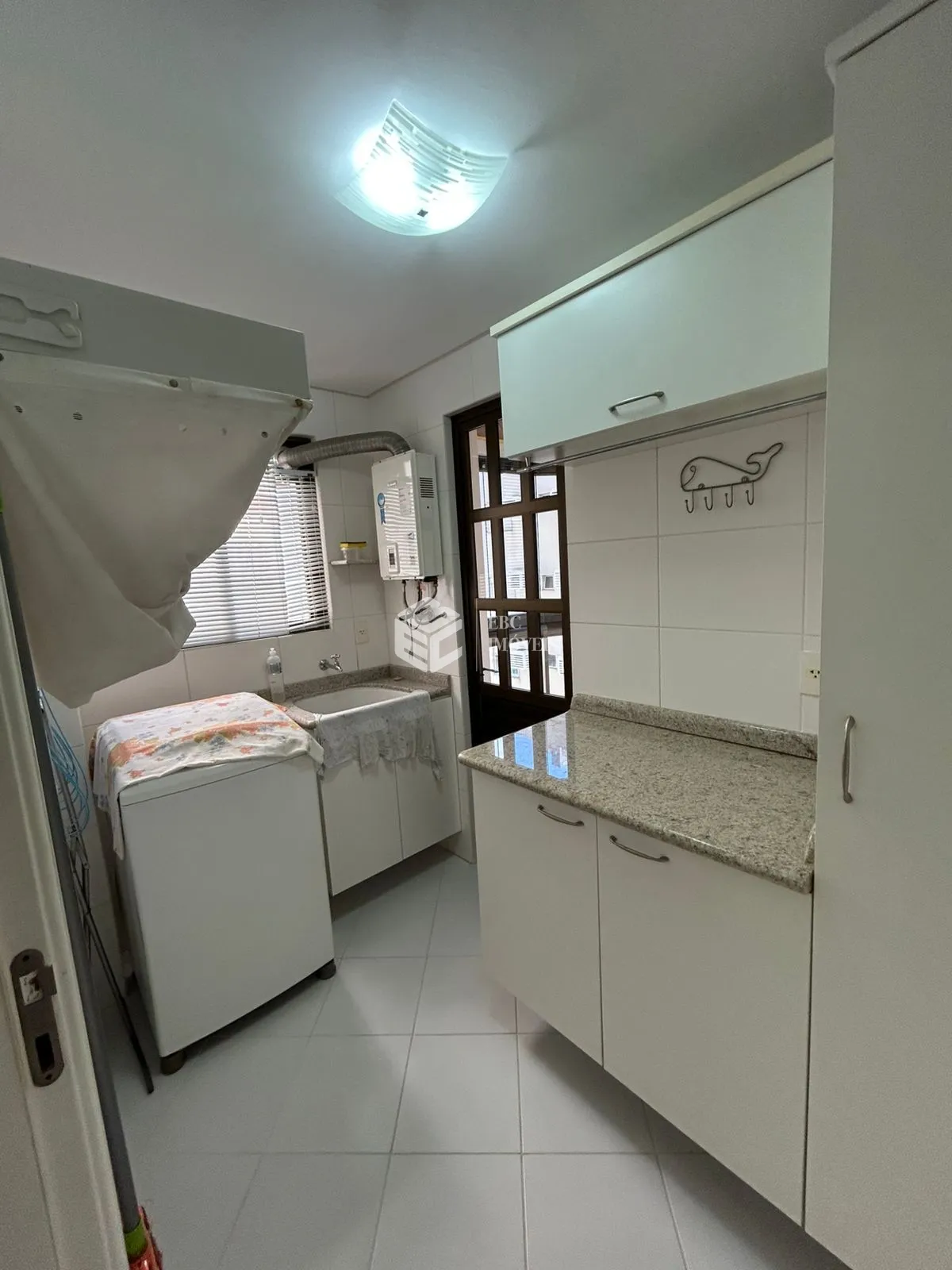 Apartamento com 3 Dormitórios à venda, 108 m² por R$ 2.800.000,00 Apartamento com 3 Dormitórios à venda, 108 m² por R$ 2.800.000,00