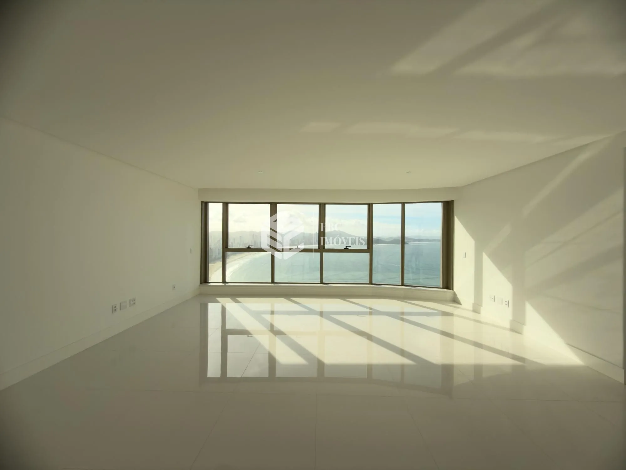 Apartamento com 4 Dormitórios à venda, 261 m² por R$ 10.500.000,00 Apartamento com 4 Dormitórios à venda, 261 m² por R$ 10.500.000,00