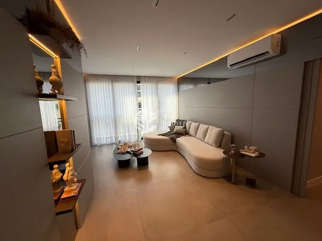 Apartamento à venda  no Centro - Balneário Camboriú, SC. Imóveis