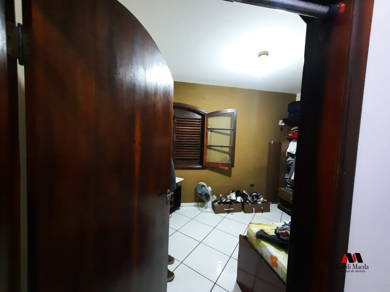 Casa à venda com 3 quartos, 300m² - Foto 4