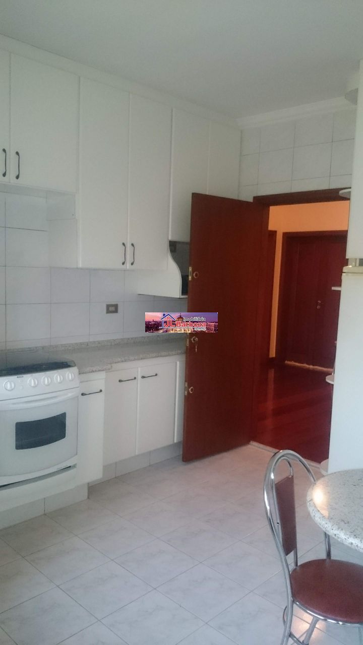 Casa à venda com 4 quartos, 240m² - Foto 23