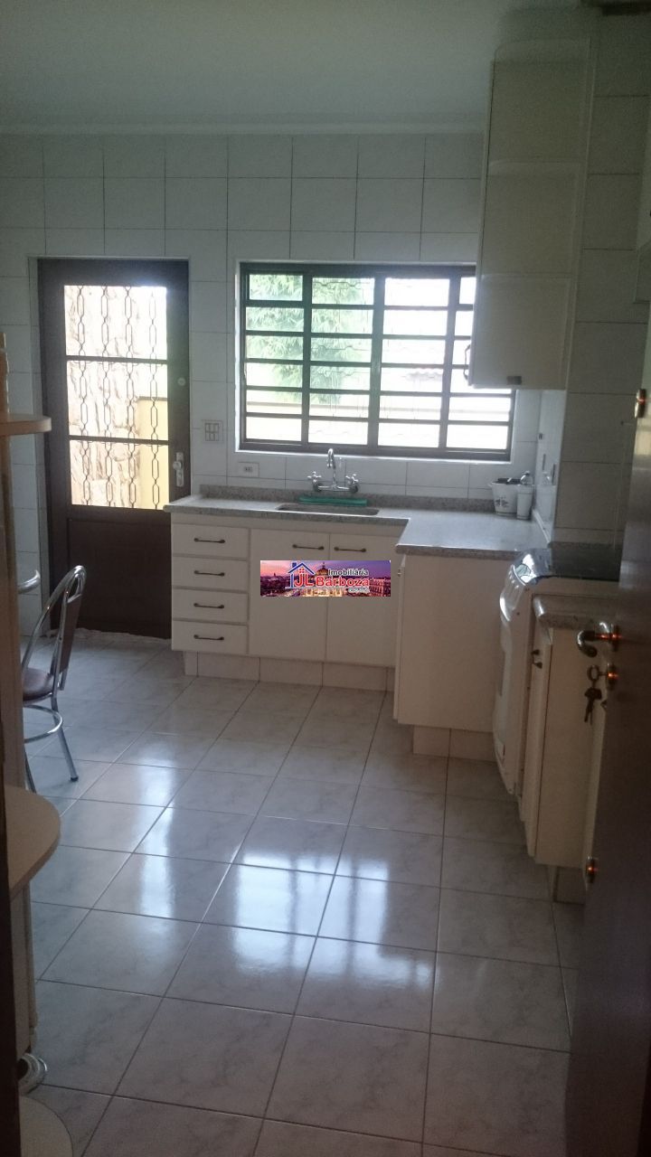 Casa à venda com 4 quartos, 240m² - Foto 22