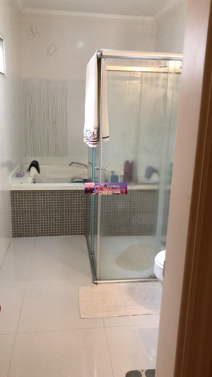 Casa, 3 quartos, 232 m² - Foto 11