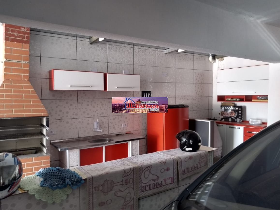 Casa à venda com 3 quartos, 160m² - Foto 2