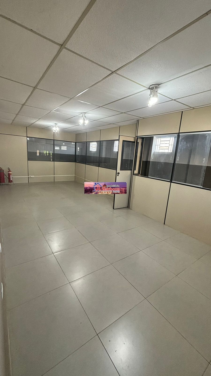 Depósito-Galpão-Armazém à venda e aluguel com 1 quarto, 243m² - Foto 7