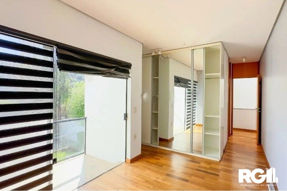 Casa à venda com 2 quartos, 318m² - Foto 11
